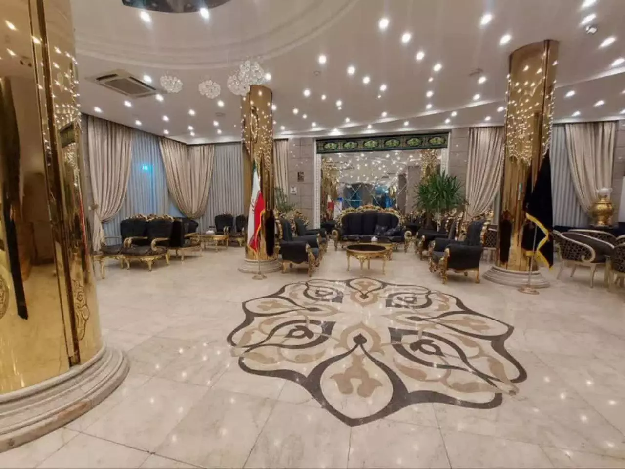 هتل زمرد