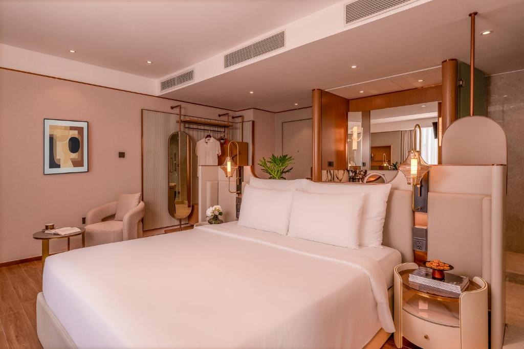 Adora Mira Hotel
