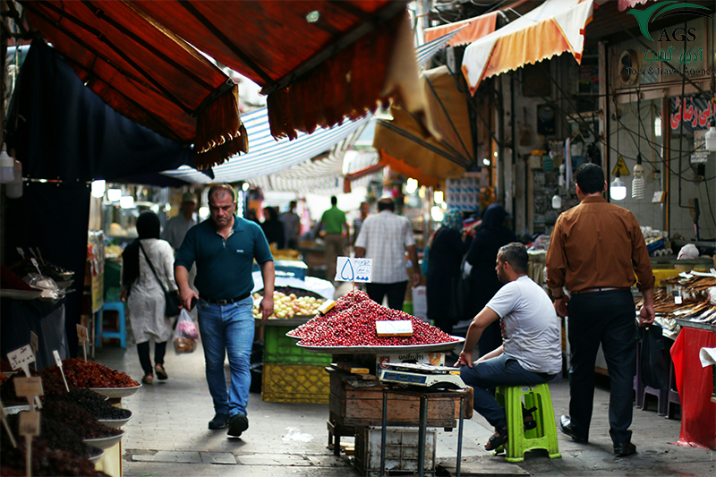 بازار محلی رشت در تابستان