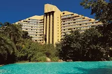 داوینچی آن نلسون ماندلا اسکوئر + Bakubung Bush Lodge + Cascades + The Westin